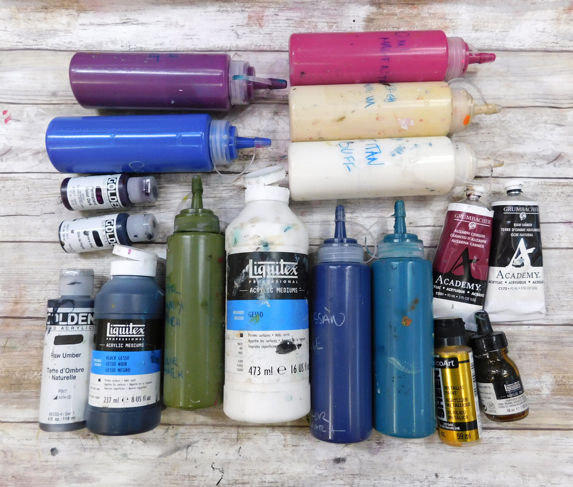 Paint supplies for winter concertina